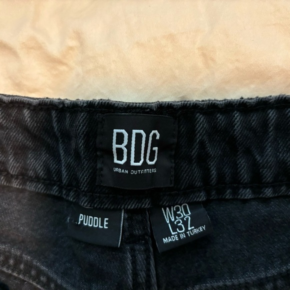 BDG Black Puddle Jeans 30/32 euc - Picture 4 of 11
